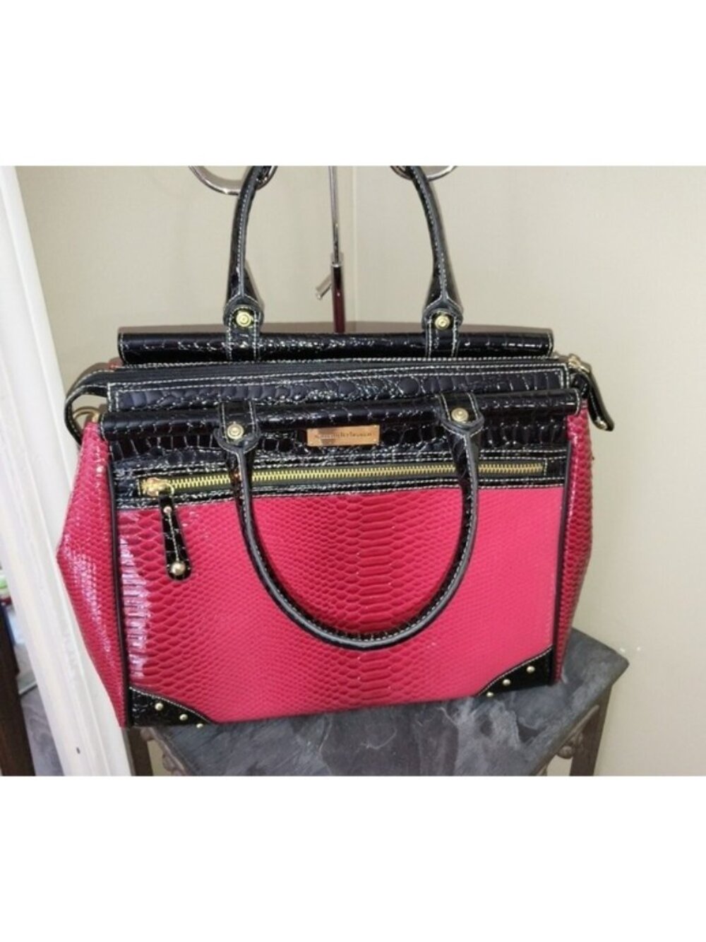 Samantha Brown Embossed Crocodile Red Dowel Travel Bag Carry on Weekender Satche